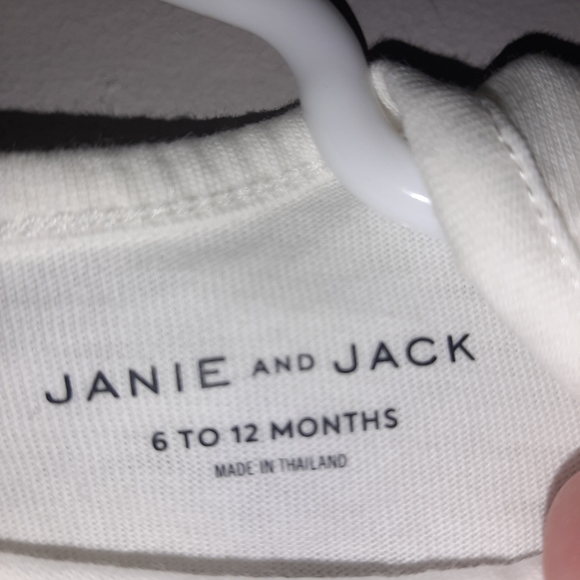 🆕️ Janie and Jack Girls Chic Appliquéed Top Shirt - Picture 3 of 3